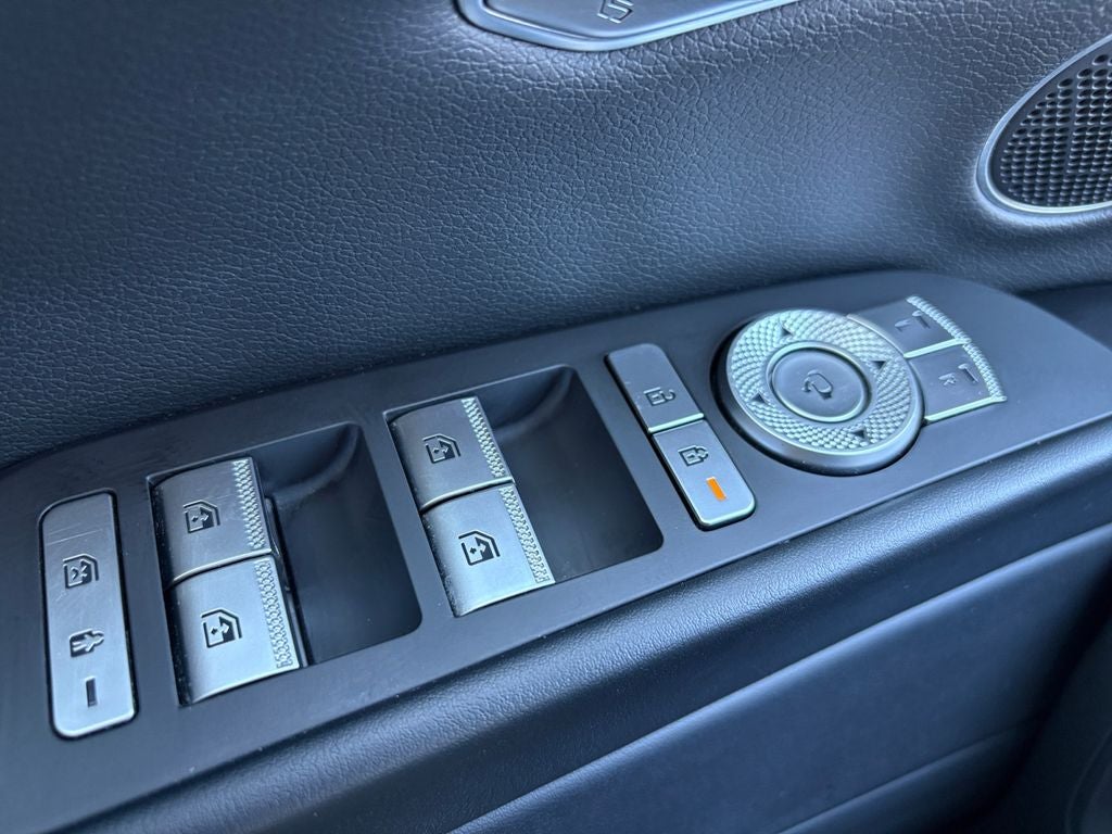 2023 Genesis G80 2.5T