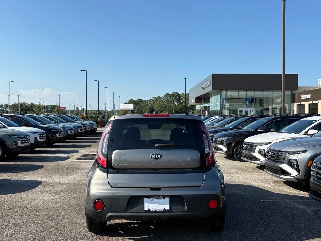 2018 Kia Soul Base