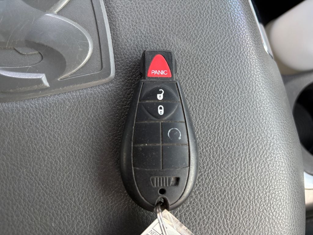 2020 RAM 1500 Classic SLT Crew Cab 4x2 6'4' Box