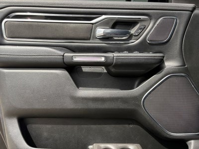 2019 RAM 1500 Laramie Crew Cab 4x4 5'7' Box