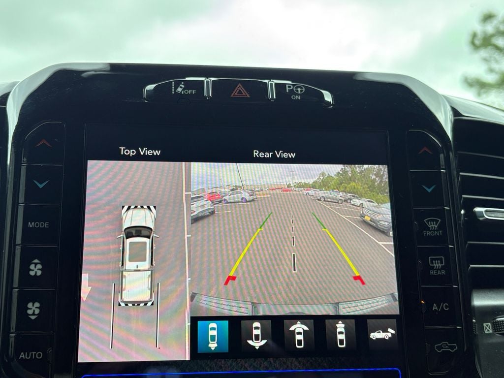 2019 RAM 1500 Laramie Crew Cab 4x4 5'7' Box