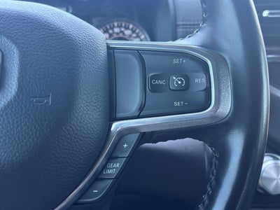 2022 RAM 1500 Laramie Crew Cab 4x4 5'7' Box
