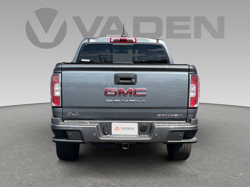 2022 GMC Canyon 4WD Crew Cab Short Box Denali