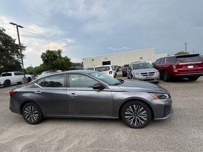 2024 Nissan Altima SV FWD