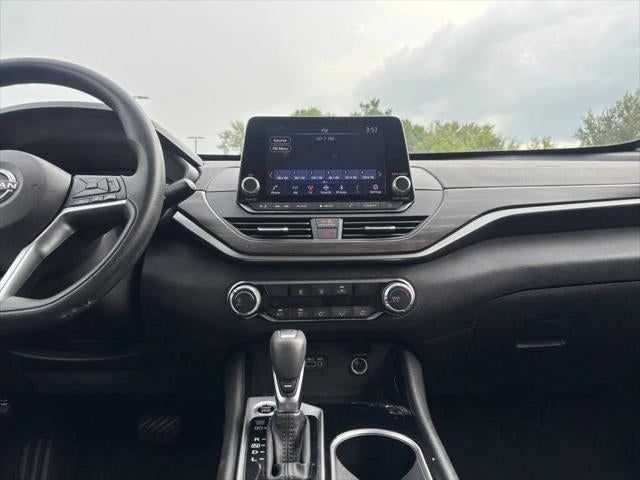 2024 Nissan Altima SV FWD