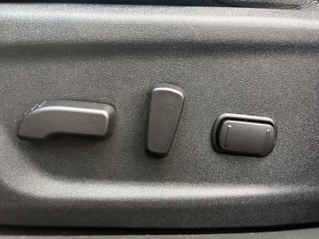 2023 Nissan Altima SL FWD