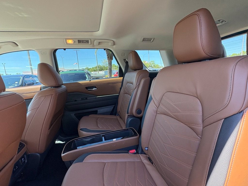 2022 Nissan Pathfinder Platinum
