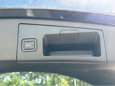 2023 Cadillac XT4 FWD Premium Luxury