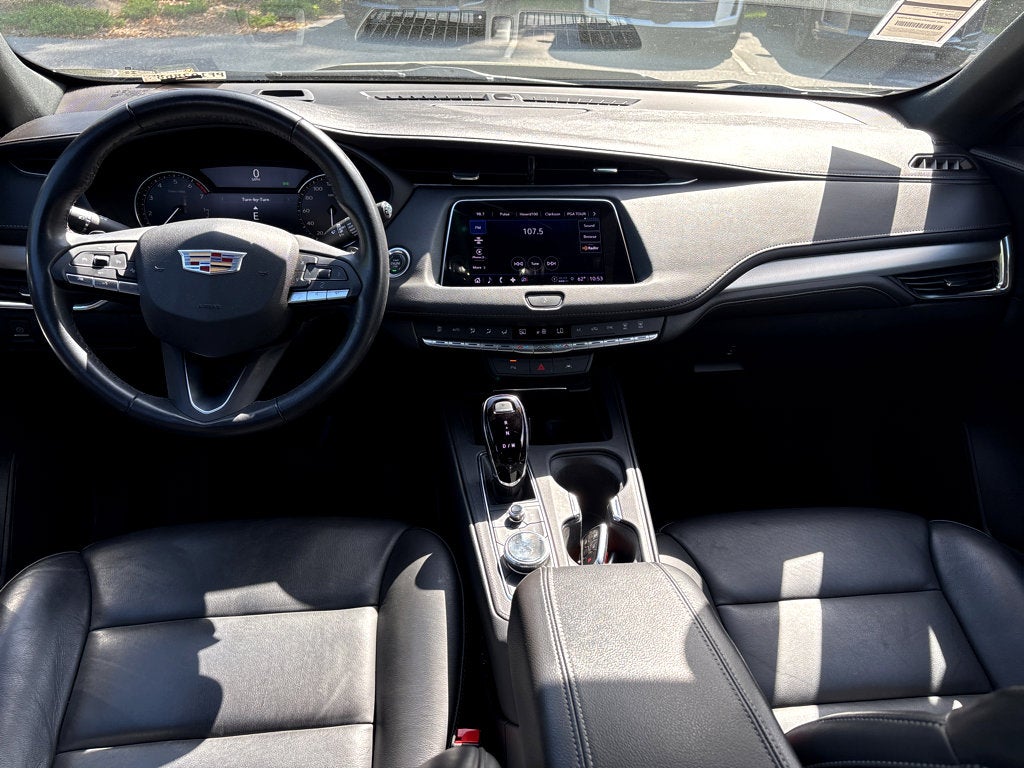 2023 Cadillac XT4 FWD Premium Luxury