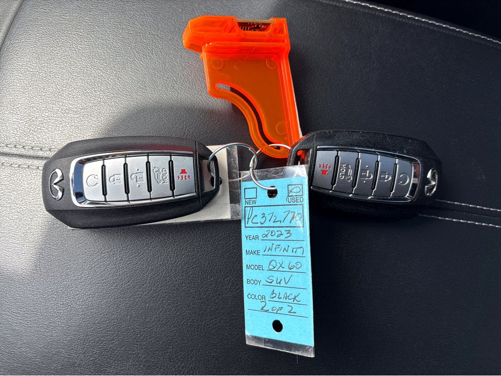 2023 INFINITI QX60 LUXE