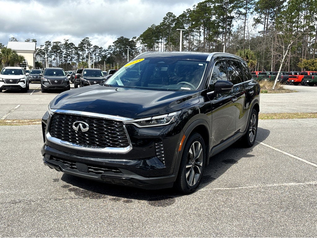2023 INFINITI QX60 LUXE
