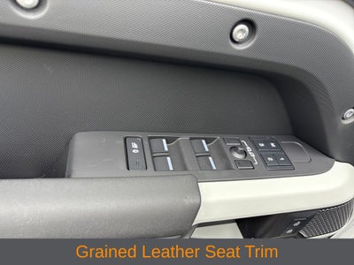 2024 Land Rover Defender 110 SE
