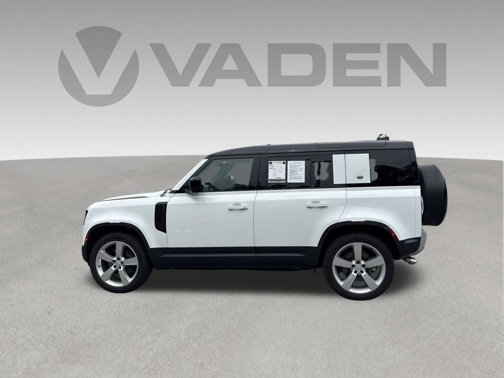 2024 Land Rover Defender 110 SE