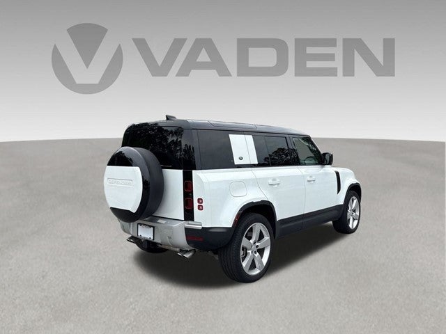 2024 Land Rover Defender 110 SE