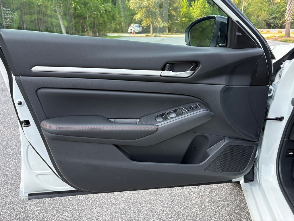 2026 Nissan Altima SR