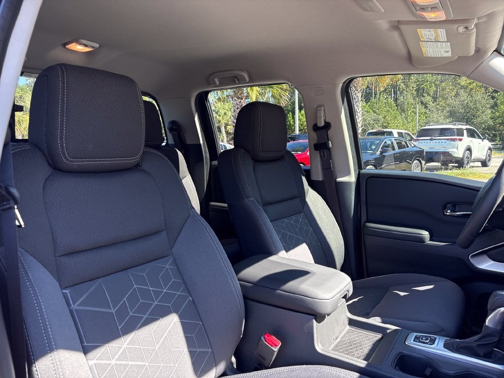 2027 Nissan Frontier Crew Cab SV