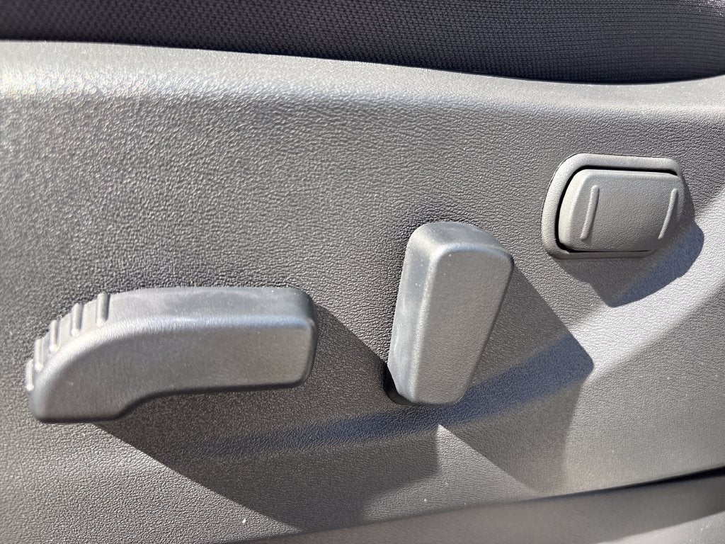 2027 Nissan Frontier Crew Cab SV