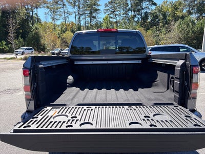 2027 Nissan Frontier Crew Cab SV