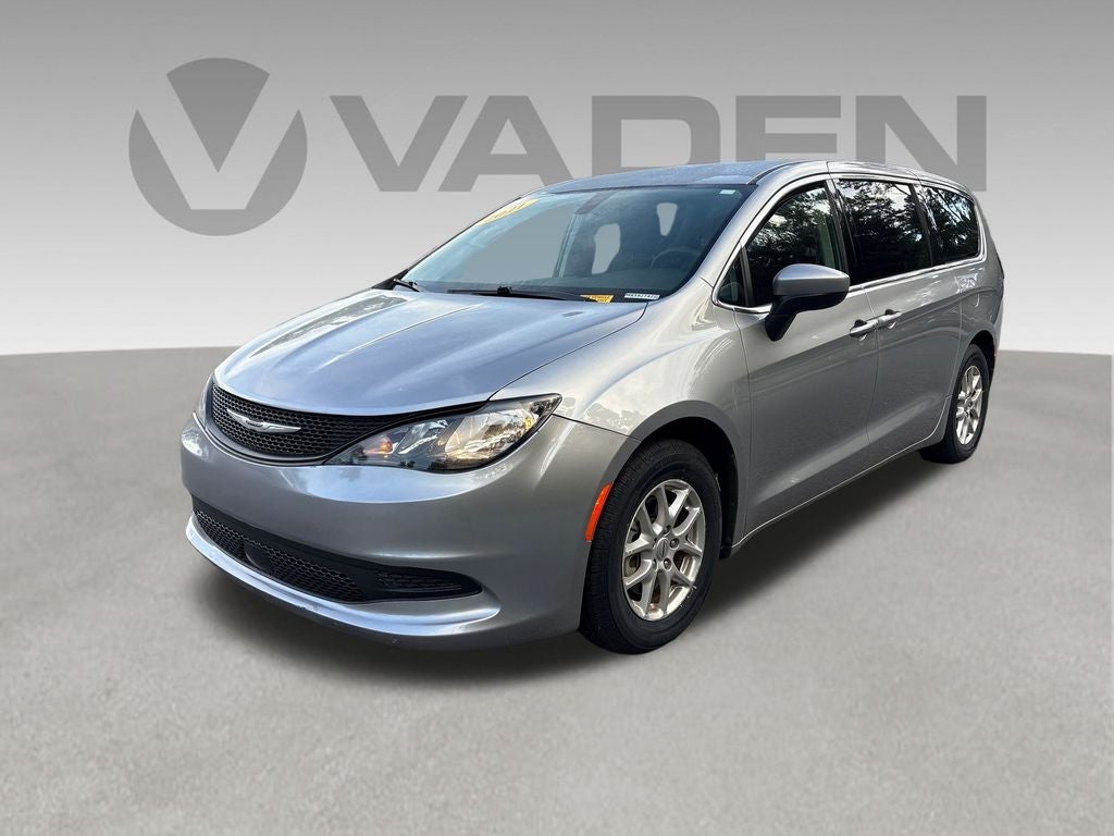 2021 Chrysler Voyager