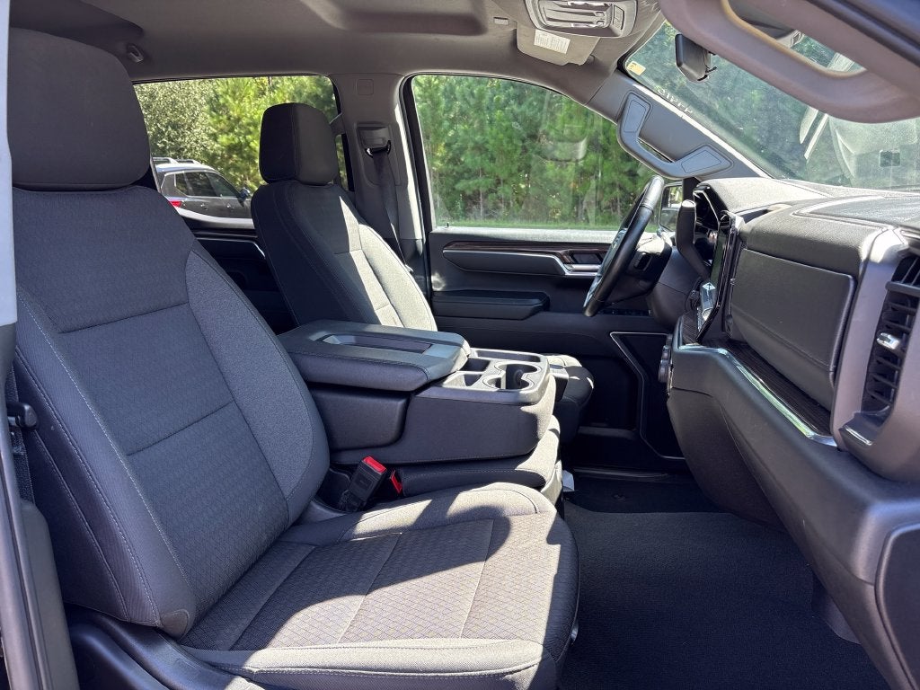 2025 Chevrolet Silverado 1500 LT LT1