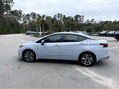 2025 Nissan Versa SR
