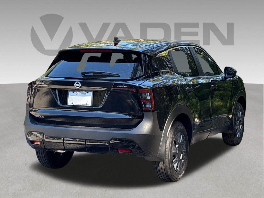 2027 Nissan Kicks S