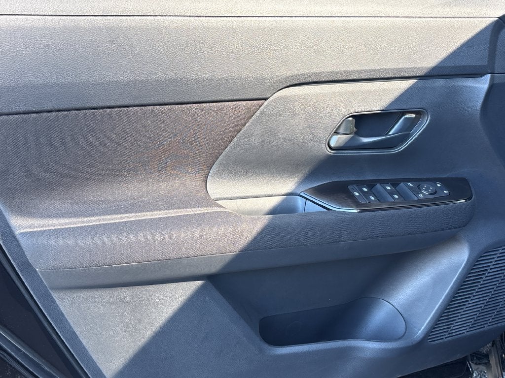 2027 Nissan Kicks S