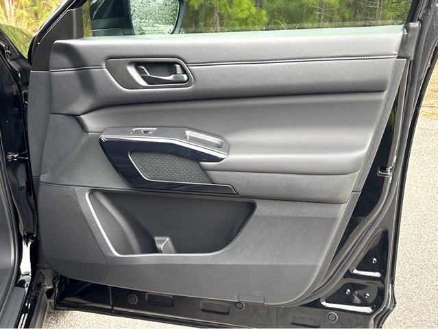 2026 Nissan Pathfinder S