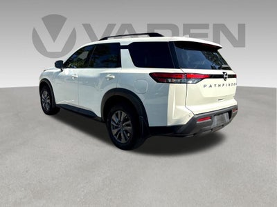 2024 Nissan Pathfinder SV