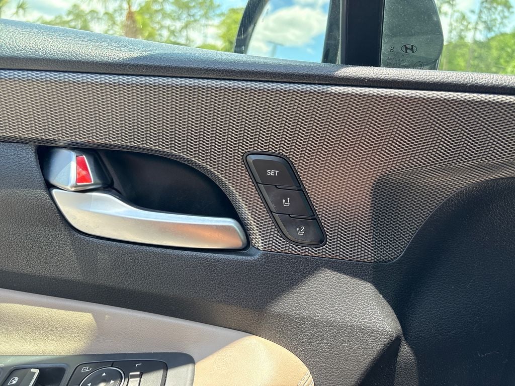 2020 Hyundai Santa Fe Limited - Photo 36