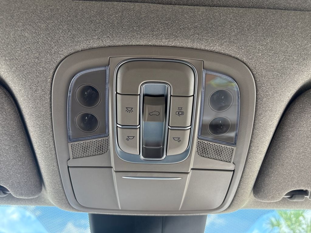 2020 Hyundai Santa Fe Limited - Photo 37