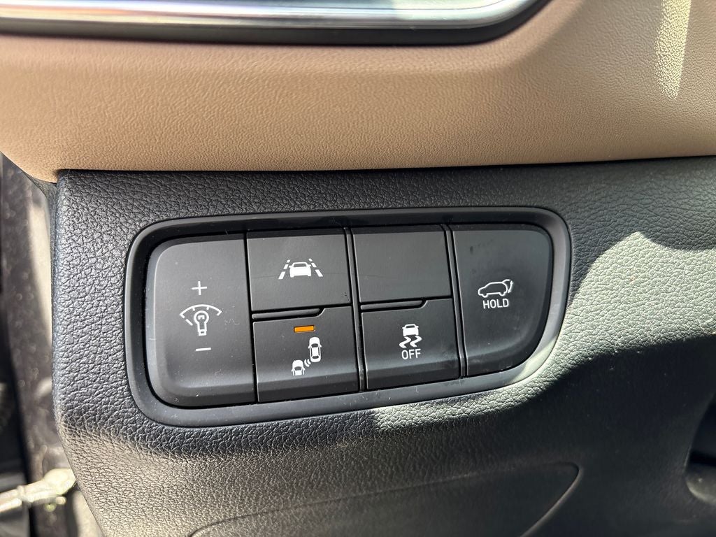 2020 Hyundai Santa Fe Limited - Photo 9