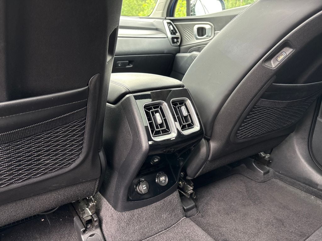 2023 Kia Sorento SX - Photo 24