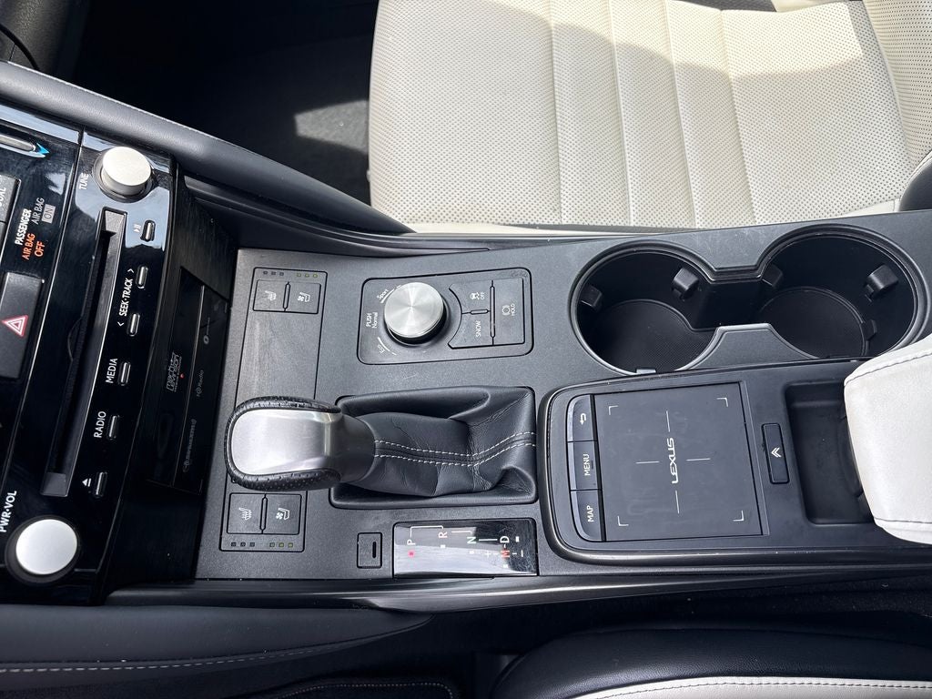 2022 Lexus IS 350 F SPORT - Photo 22
