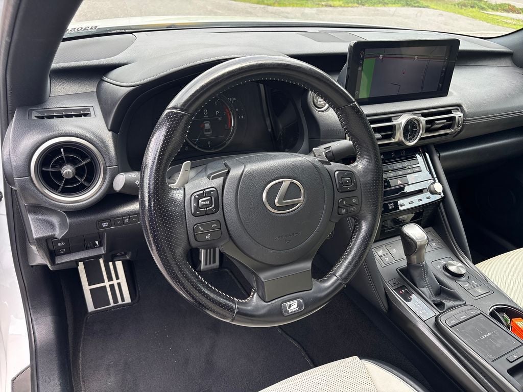 2022 Lexus IS 350 F SPORT - Photo 8