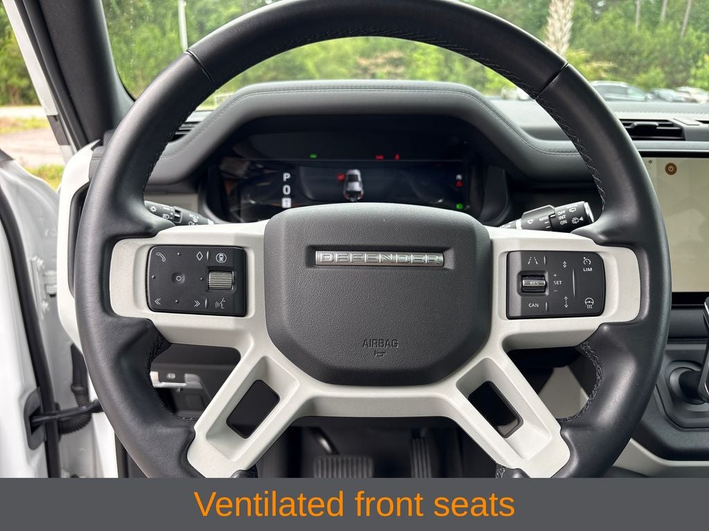 2024 Land Rover Defender SE - Photo 13