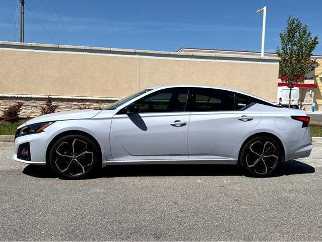 2025 Nissan Altima SR