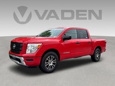 2023 Nissan Titan SV