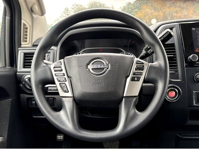 2023 Nissan Titan SV