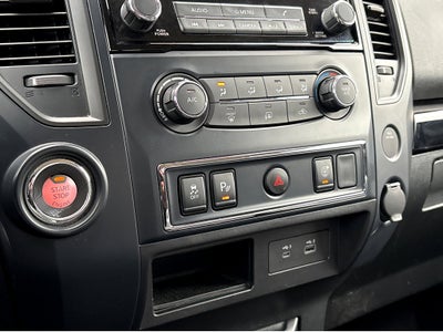 2023 Nissan Titan SV