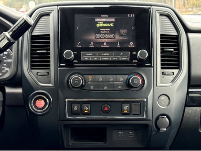 2023 Nissan Titan SV