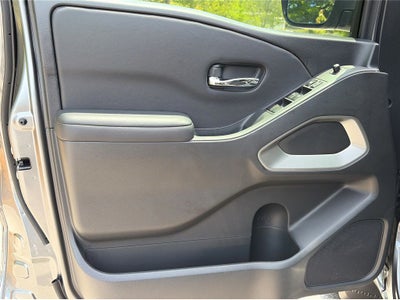 2027 Nissan Frontier SV