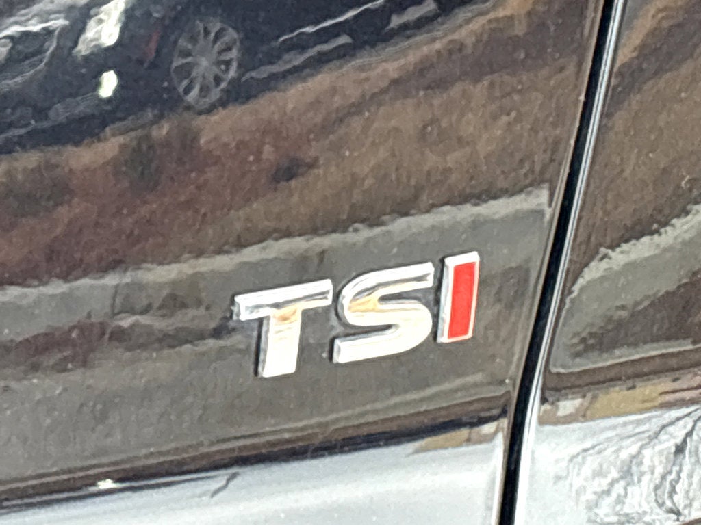 2018 Volkswagen Passat 2.0T SE w/Technology