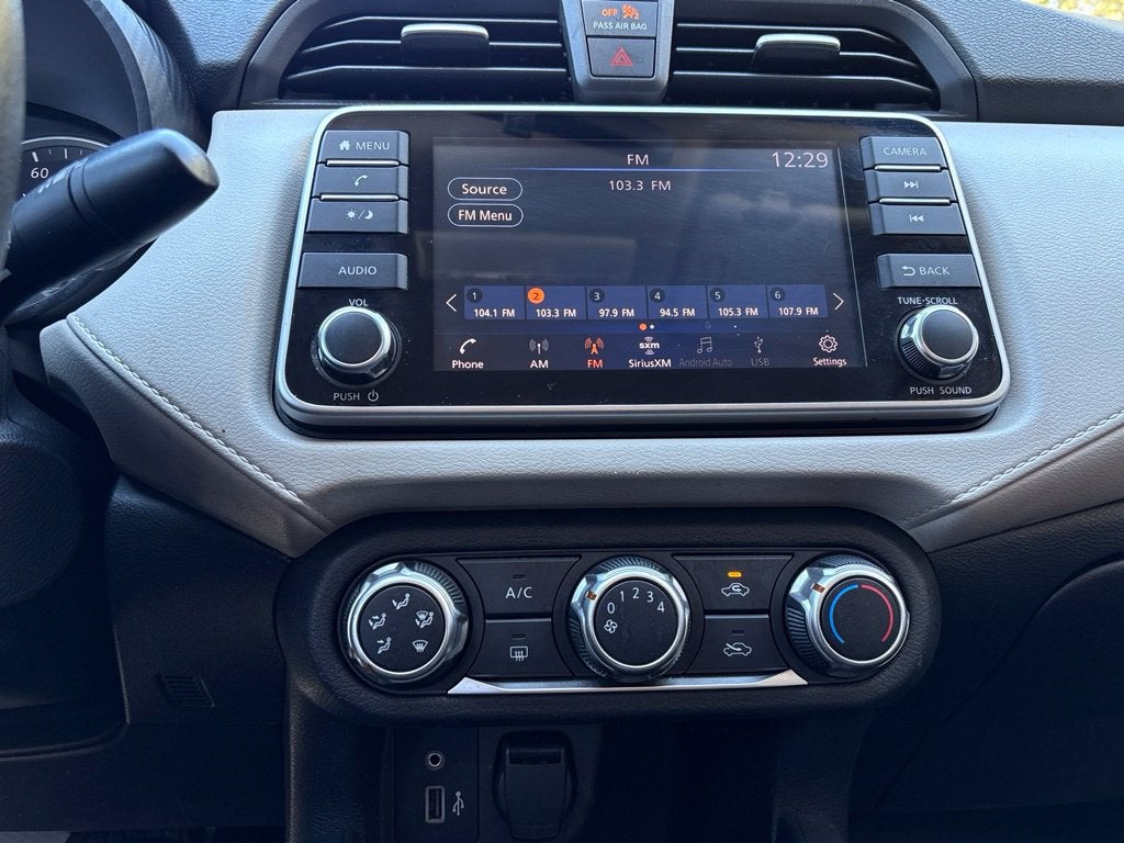 2021 Nissan Versa 1.6 SV