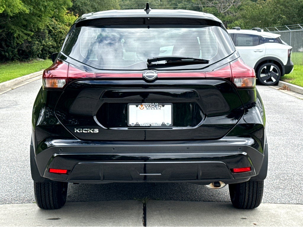 2025 Nissan Kicks Play S