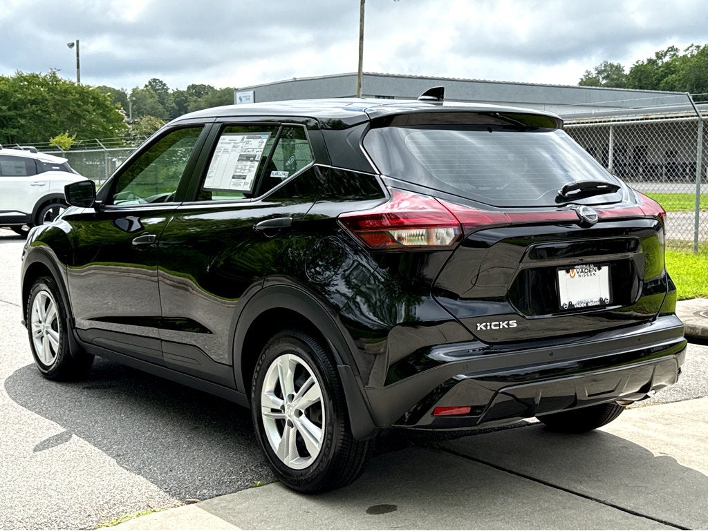 2025 Nissan Kicks Play S