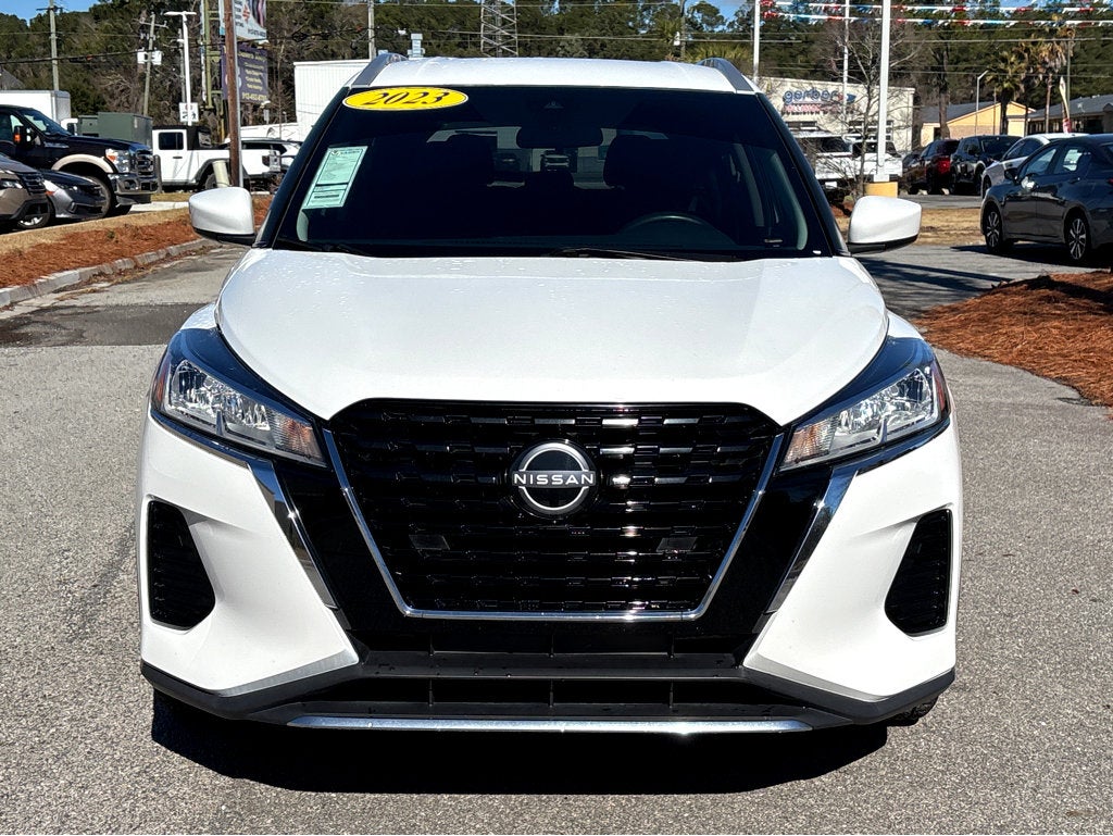 2023 Nissan Kicks SV