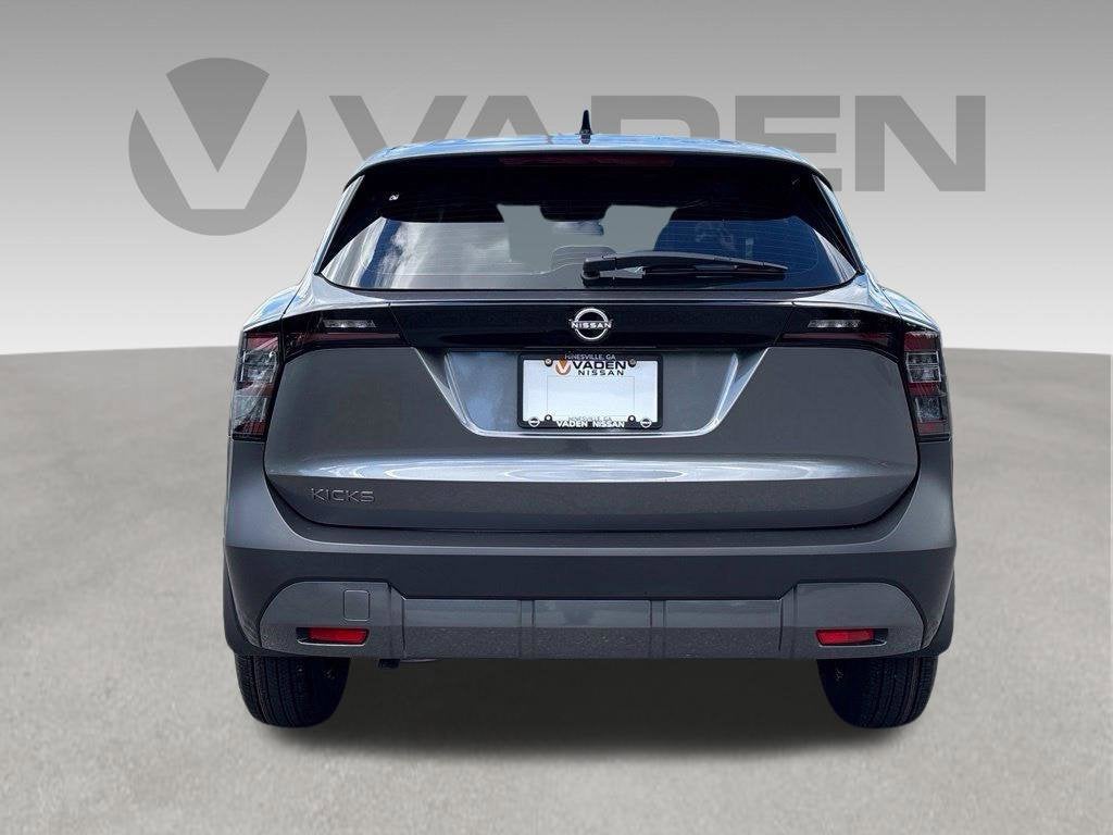 2027 Nissan Kicks S