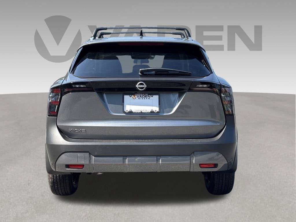 2027 Nissan Kicks SV
