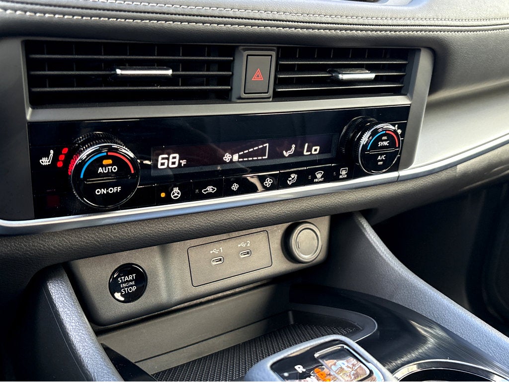 2025 Nissan Rogue SV